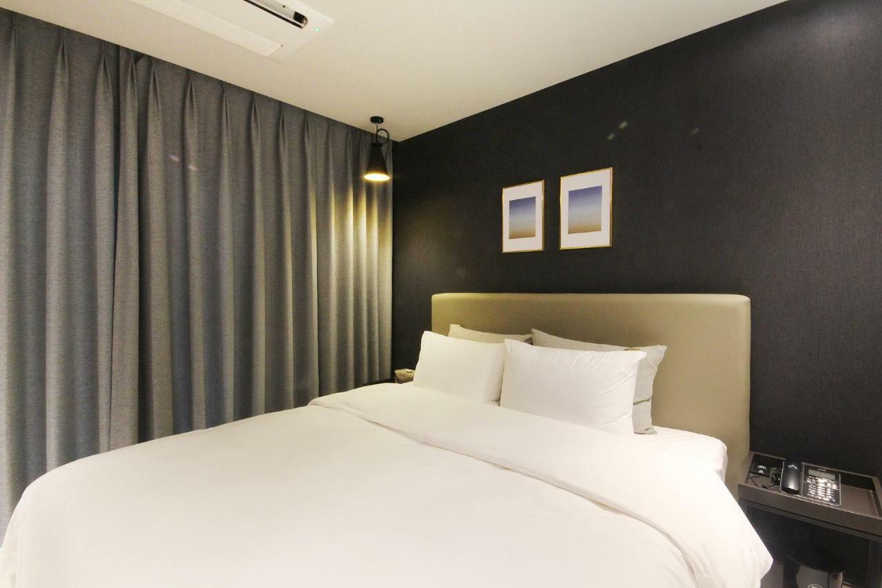 Brown Dot Hotel Seomyeon Busan Buitenkant foto