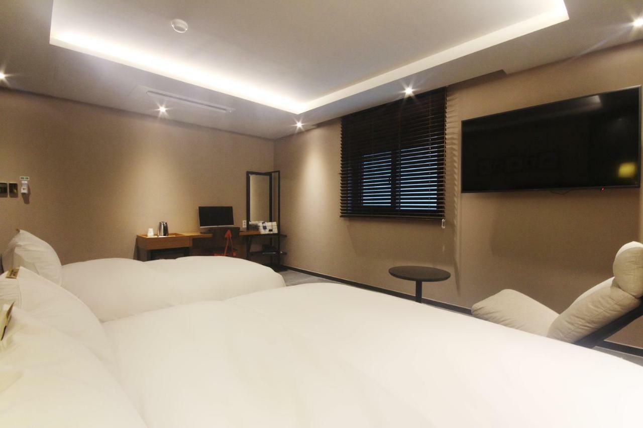 Brown Dot Hotel Seomyeon Busan Buitenkant foto